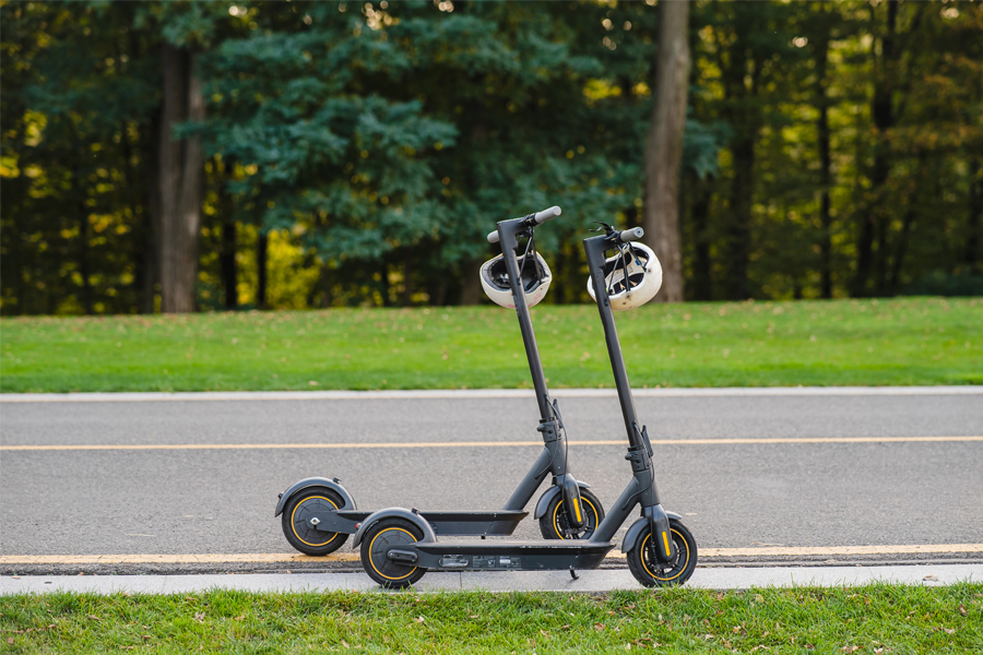 Estas son las nuevas normas para usar patinetes eléctricos que debes  conocer para evitar multas