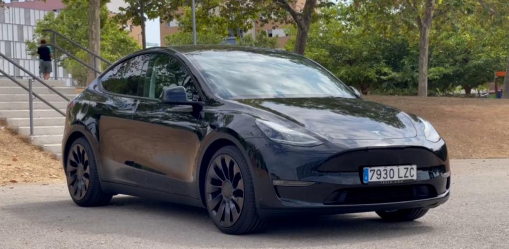 Tesla Y model SUVs electricos