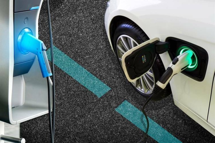 5 mitos más comunes sobre los coches eléctricos