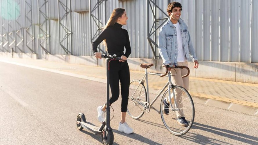 Patinete o bicicleta eléctrica